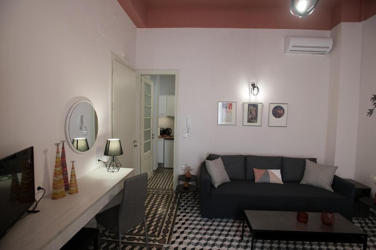 Elegant Apartment In The Heart Of Heraklion Zewnętrze zdjęcie